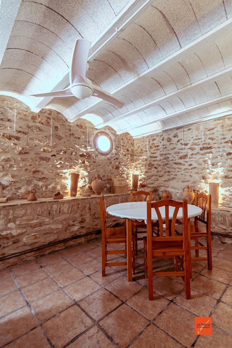 13 soveværelse Hotel til salg i Masdenverge med swimmingpool - € 589.000 (Ref: 8263299)