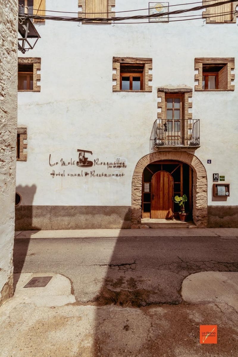 13 soveværelse Hotel til salg i Masdenverge med swimmingpool - € 589.000 (Ref: 8263299)