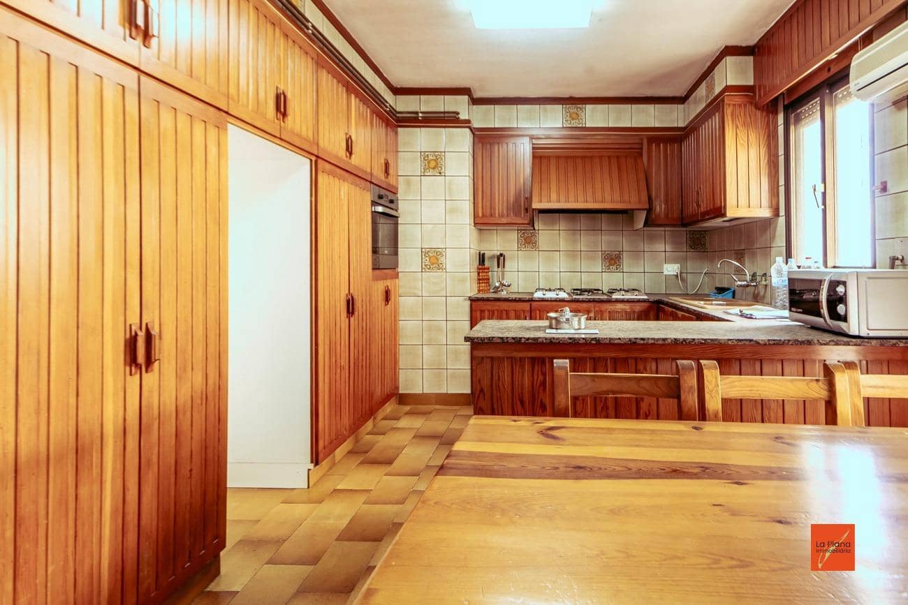 5 sovrum Lägenhet till salu i Sant Carles de la Rapita - 155 000 € (Ref: 8310708)