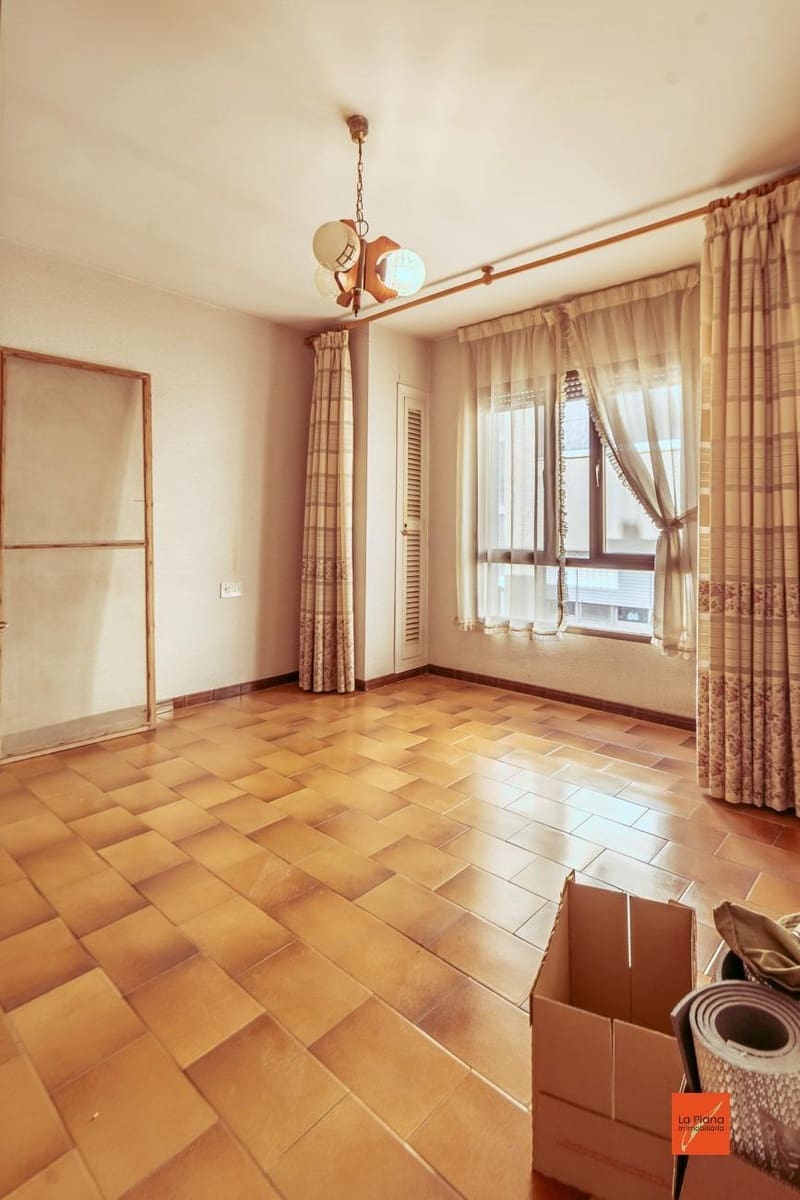 5 sovrum Lägenhet till salu i Sant Carles de la Rapita - 155 000 € (Ref: 8310708)