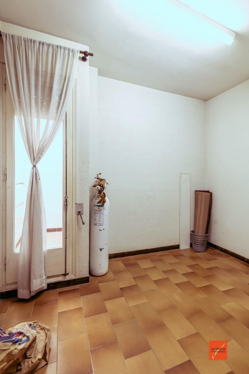 5 sovrum Lägenhet till salu i Sant Carles de la Rapita - 155 000 € (Ref: 8310708)