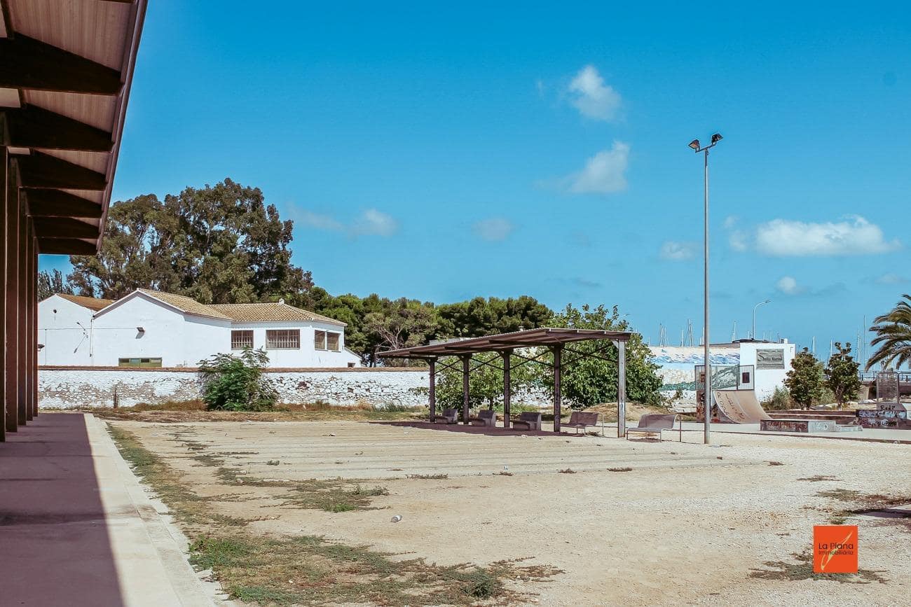 5 sovrum Lägenhet till salu i Sant Carles de la Rapita - 155 000 € (Ref: 8310708)