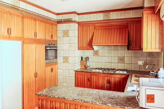 5 slaapkamer Flat te koop in Sant Carles de la Ràpita - € 155.000 (Ref: 8310708)