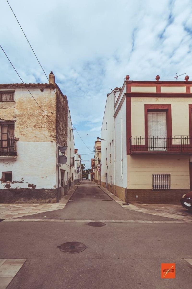 6 bedroom Business for sale in Santa Barbara - € 115,000 (Ref: 8430479)