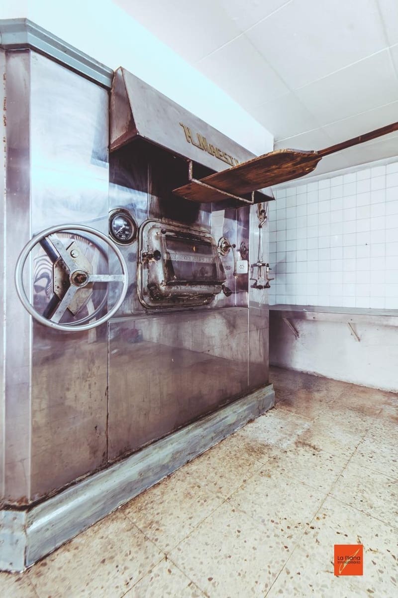 6 bedroom Business for sale in Santa Barbara - € 115,000 (Ref: 8430479)