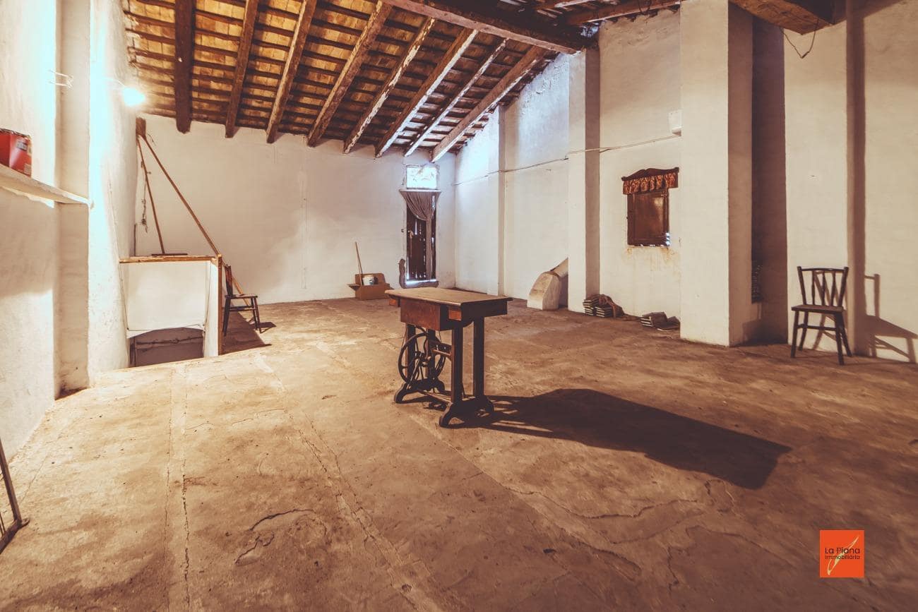 6 bedroom Business for sale in Santa Barbara - € 115,000 (Ref: 8430479)