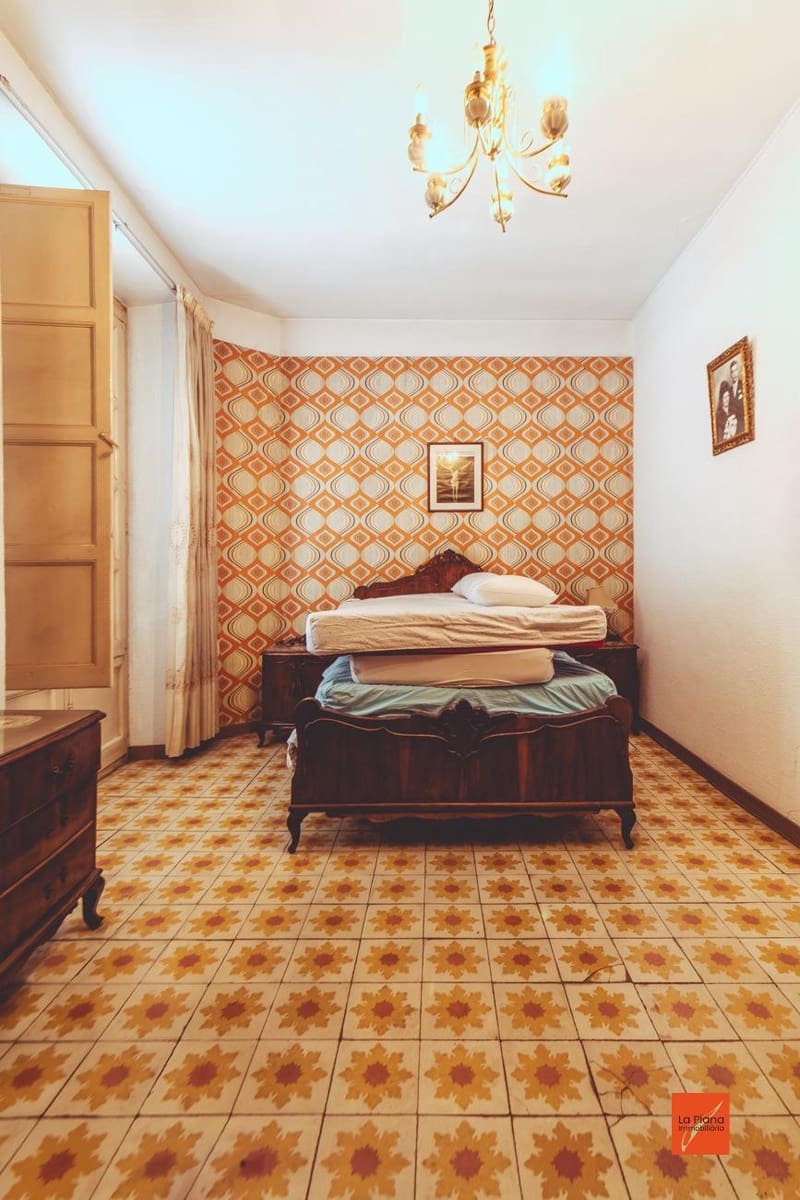 6 bedroom Business for sale in Santa Barbara - € 115,000 (Ref: 8430479)