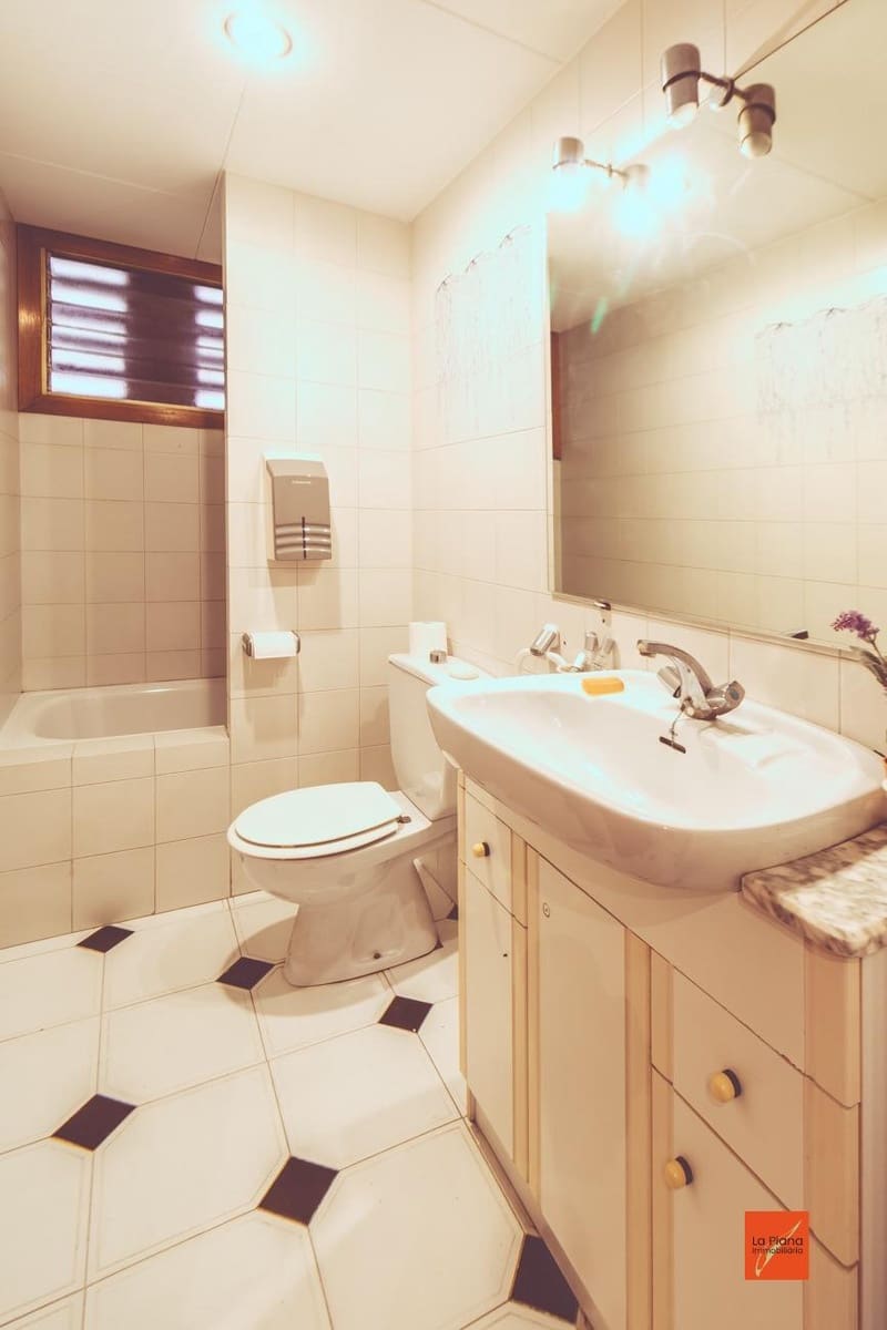 13 soveværelse Hotel til salg i Santa Barbara - € 360.000 (Ref: 8457039)