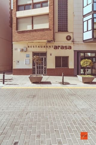 13 bedroom Hotel for sale in Santa Bàrbara - € 360,000 (Ref: 8457039)