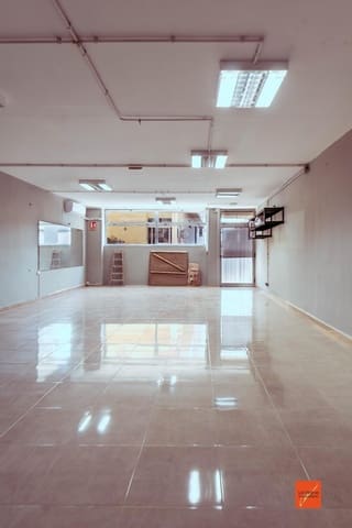 Erhverv til leje i Santa Bàrbara - € 350 (Ref: 8493877)