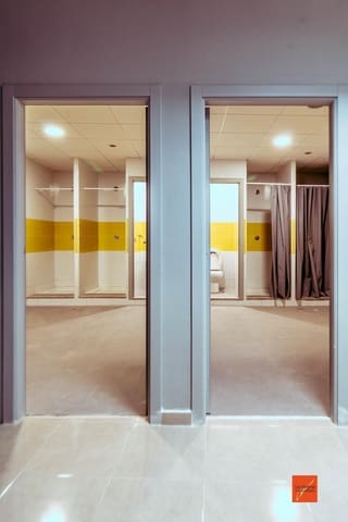 Erhverv til leje i Santa Bàrbara - € 350 (Ref: 8493877)