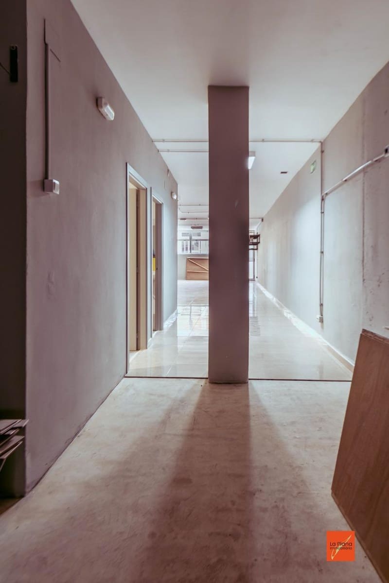 Erhverv til leje i Santa Barbara - € 350 (Ref: 8493877)