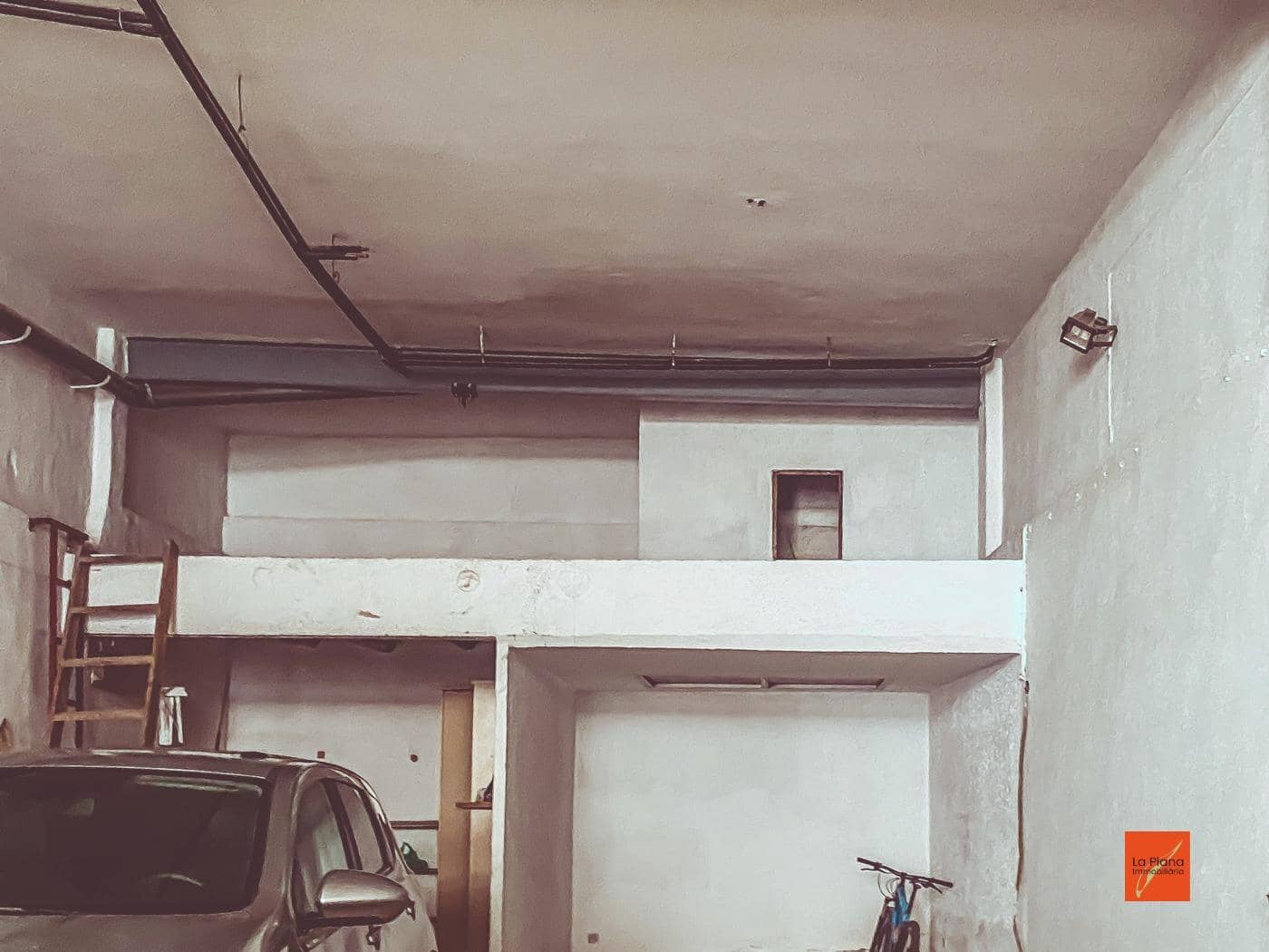 Commercial for sale in Amposta - € 56,000 (Ref: 8576390)