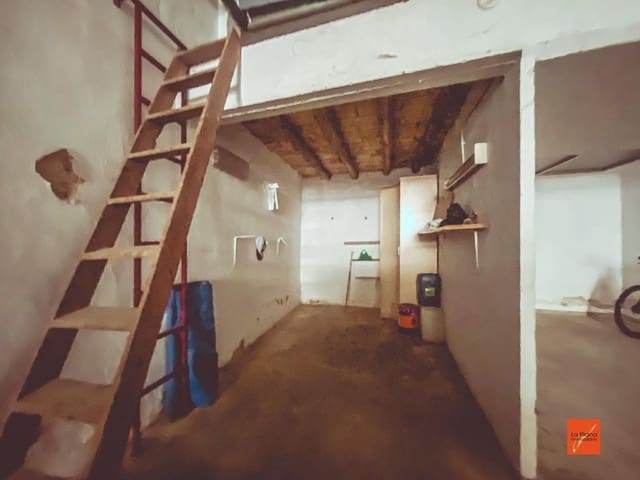 Commercial for sale in Amposta - € 56,000 (Ref: 8576390)