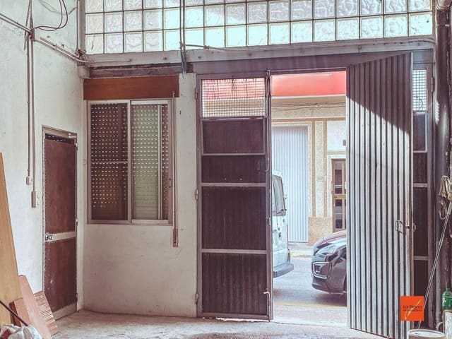 Commercial for sale in Amposta - € 56,000 (Ref: 8576390)