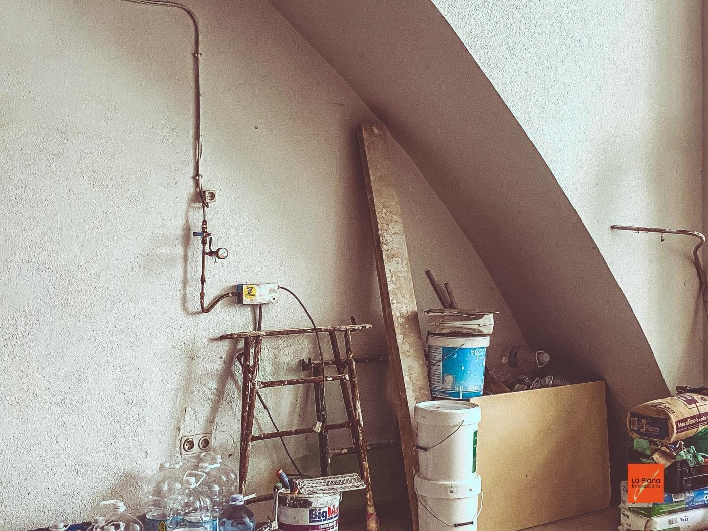 Commercial for sale in Amposta - € 56,000 (Ref: 8576390)