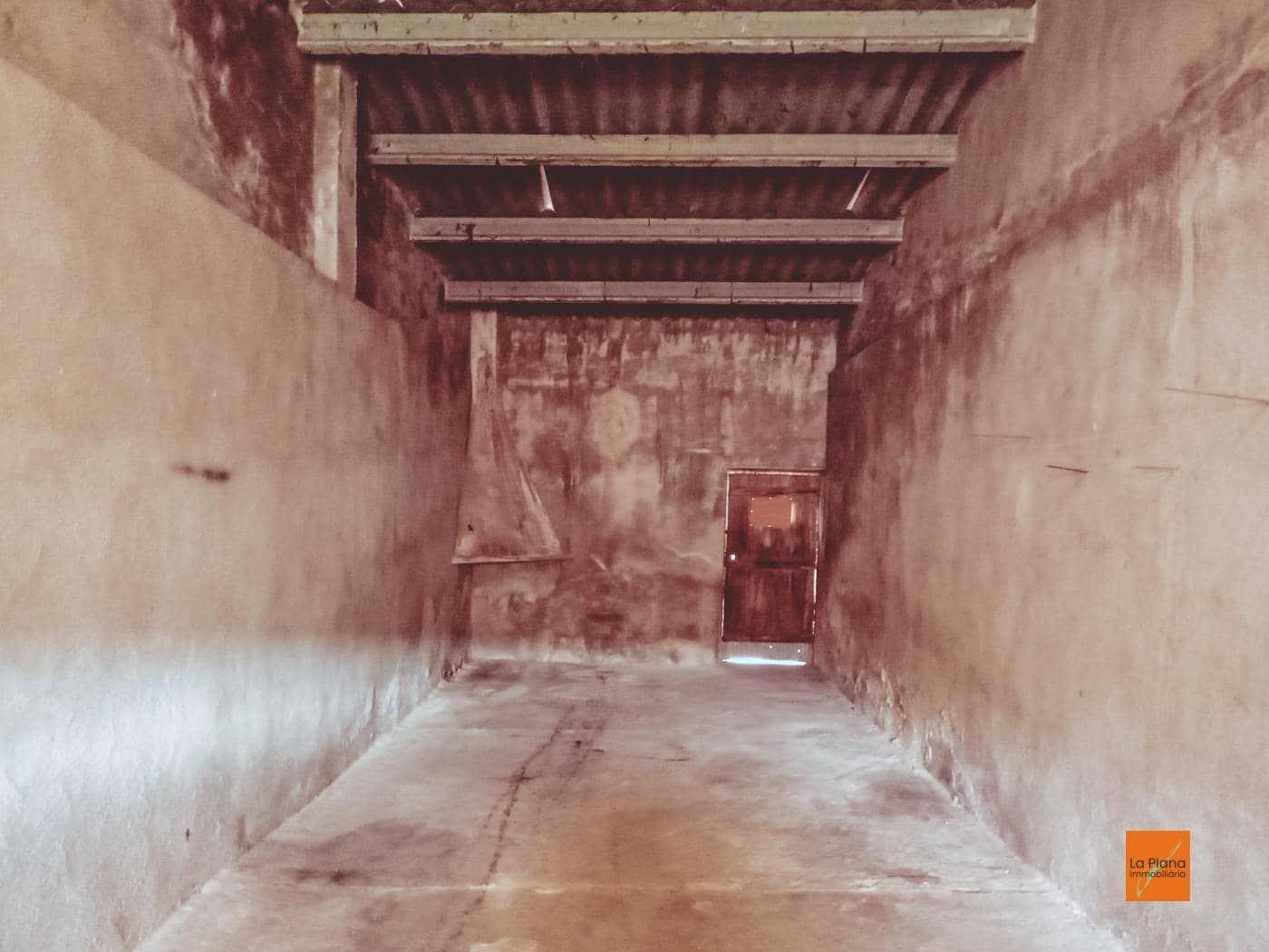 Commercial for sale in Santa Barbara - € 30,000 (Ref: 8597529)