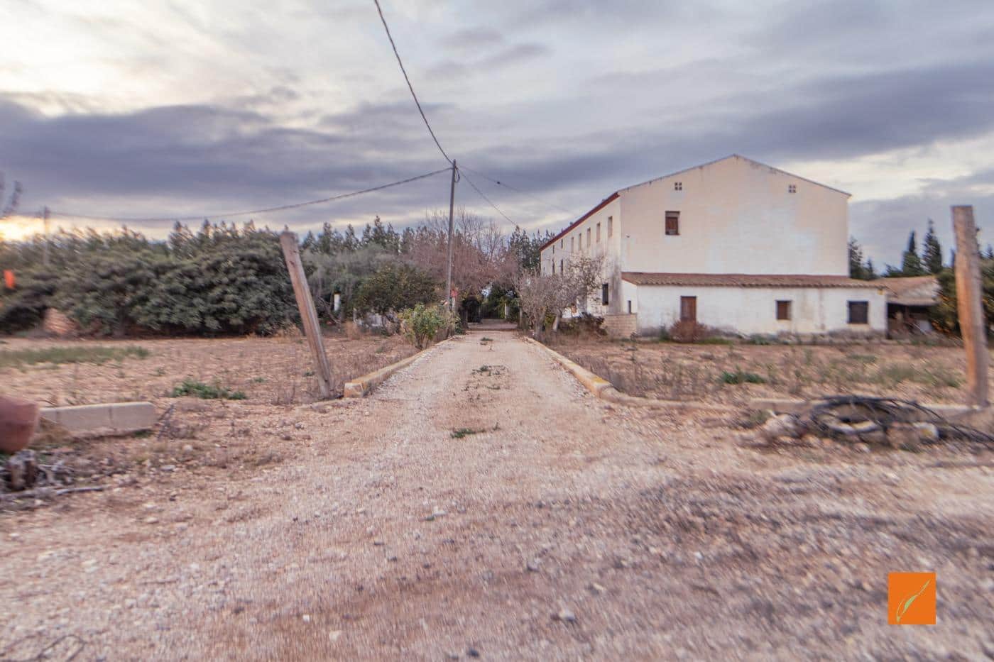 7 soveværelse Finca/Landehus til salg i Masdenverge med garage - € 785.000 (Ref: 8610465)