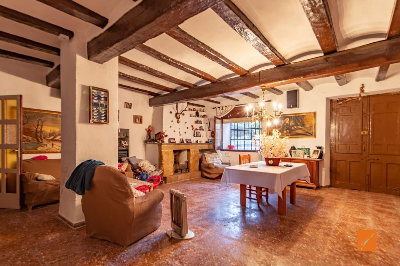 7 soveværelse Finca/Landehus til salg i Masdenverge med garage - € 785.000 (Ref: 8610465)