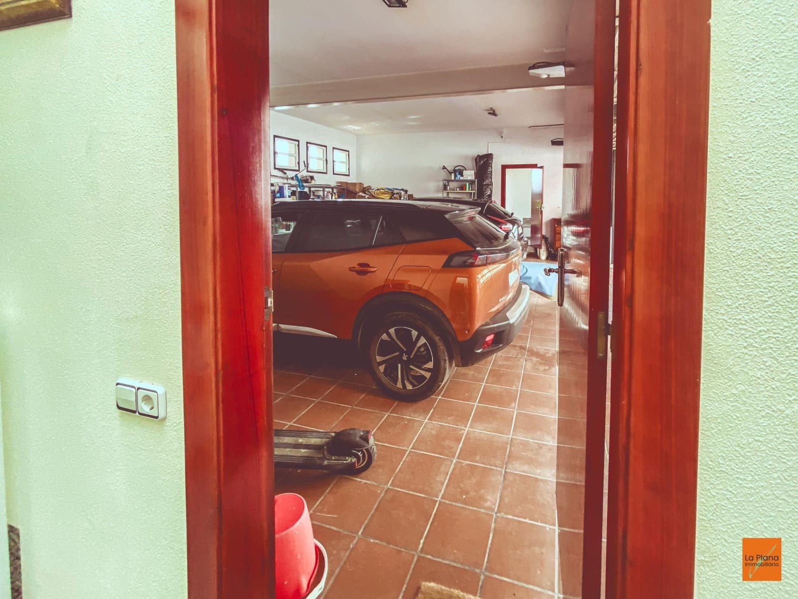 6 bedroom Villa for sale in La Senia with pool garage - € 389,000 (Ref: 8615183)