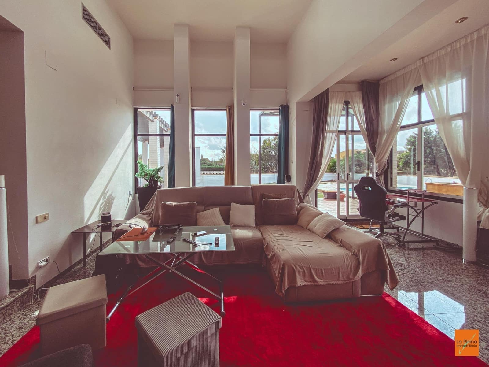 6 bedroom Villa for sale in La Senia with pool garage - € 389,000 (Ref: 8615183)