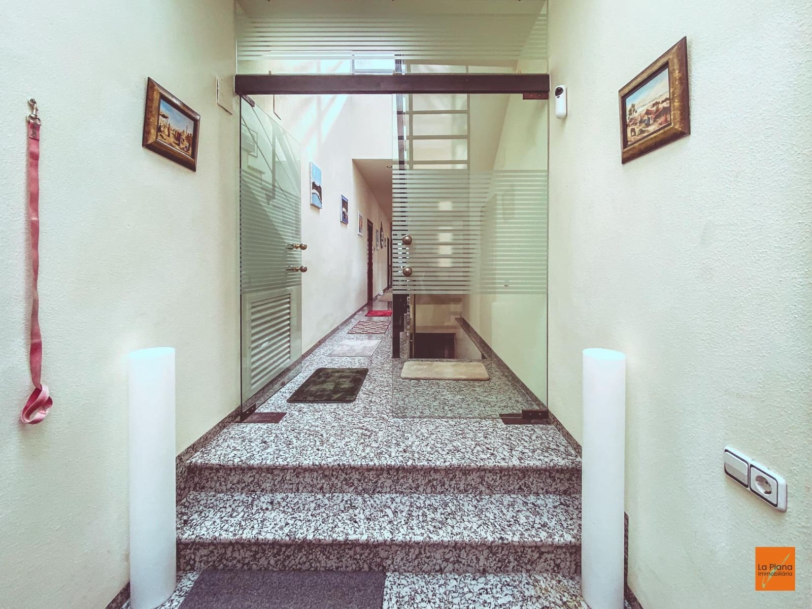 6 bedroom Villa for sale in La Senia with pool garage - € 389,000 (Ref: 8615183)