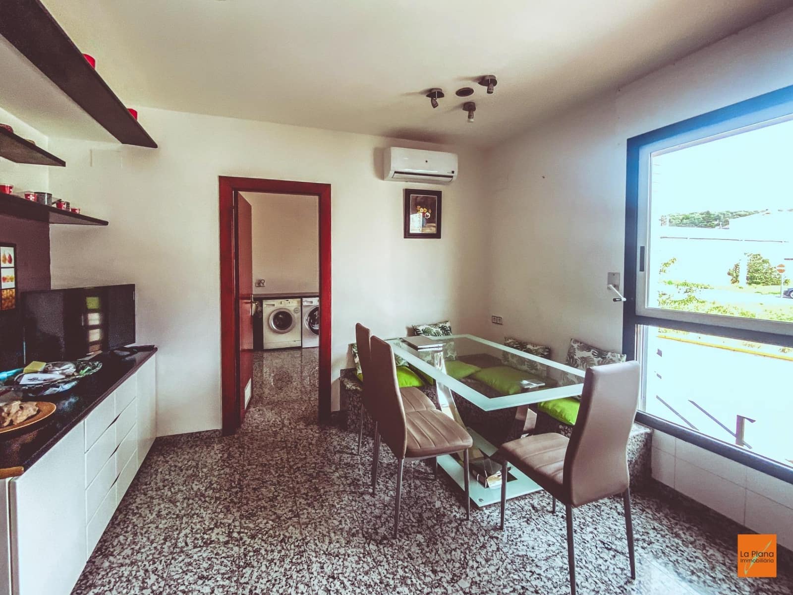 6 bedroom Villa for sale in La Senia with pool garage - € 389,000 (Ref: 8615183)