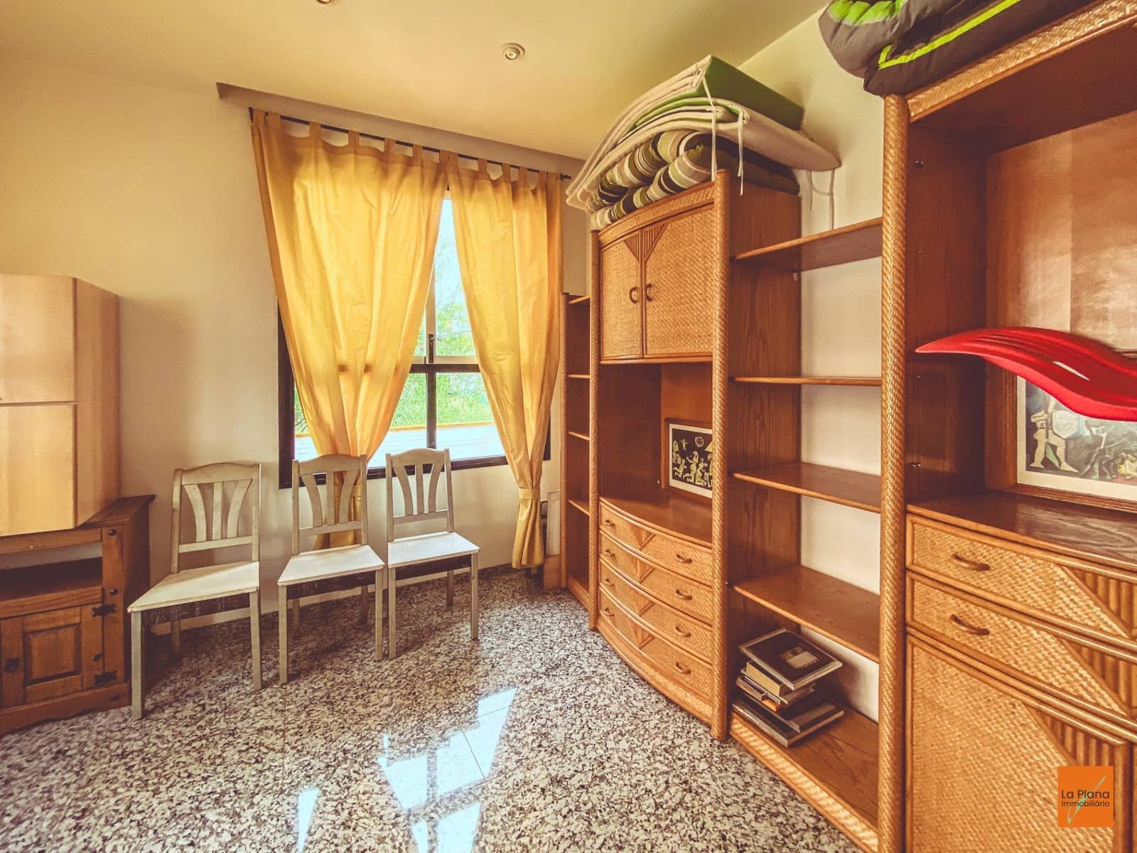 6 bedroom Villa for sale in La Senia with pool garage - € 389,000 (Ref: 8615183)