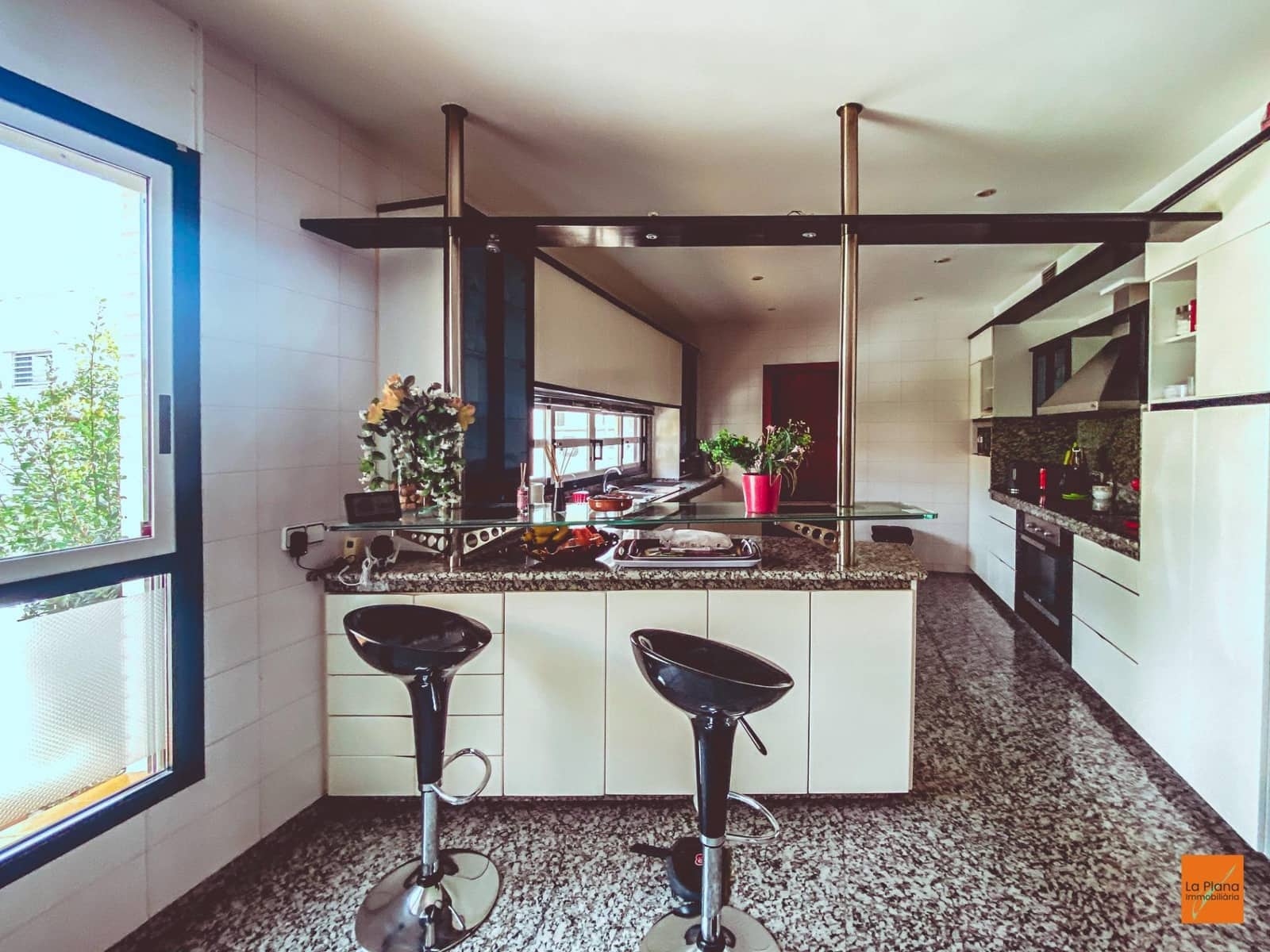 6 bedroom Villa for sale in La Senia with pool garage - € 389,000 (Ref: 8615183)