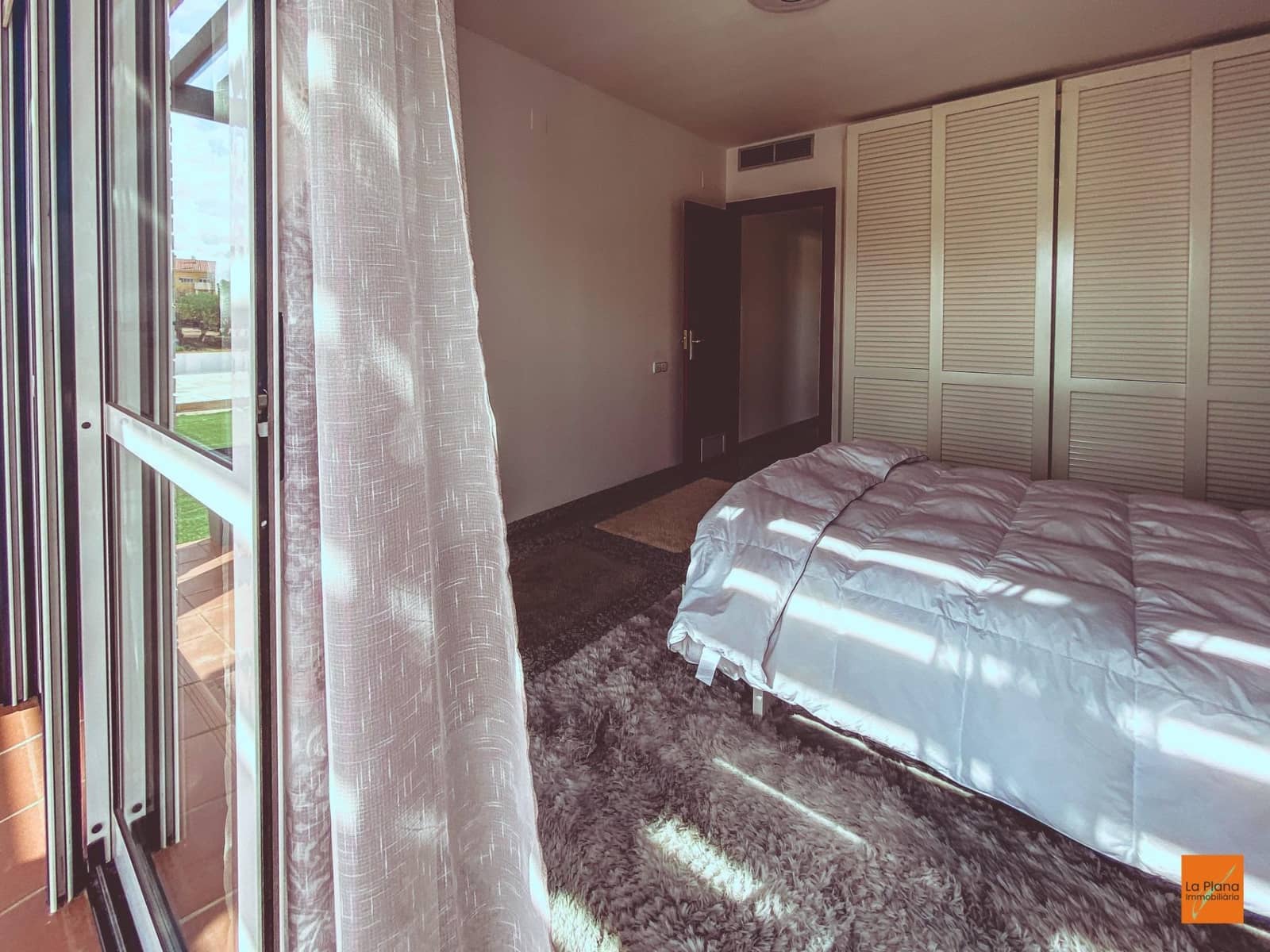 6 bedroom Villa for sale in La Senia with pool garage - € 389,000 (Ref: 8615183)