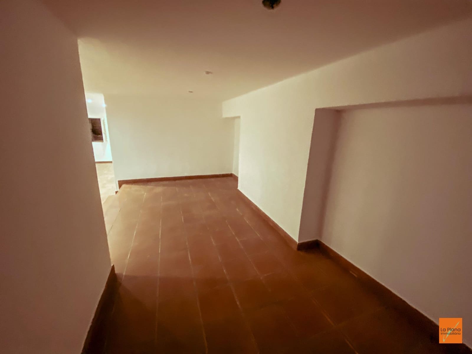 6 bedroom Villa for sale in La Senia with pool garage - € 389,000 (Ref: 8615183)