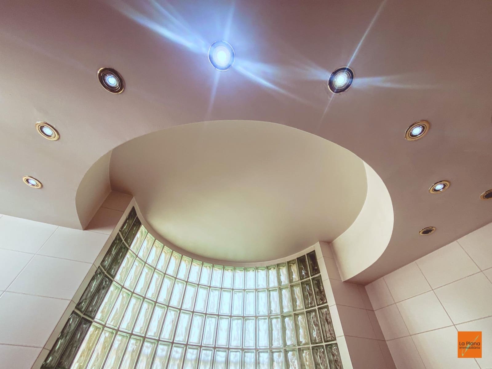 6 bedroom Villa for sale in La Senia with pool garage - € 389,000 (Ref: 8615183)