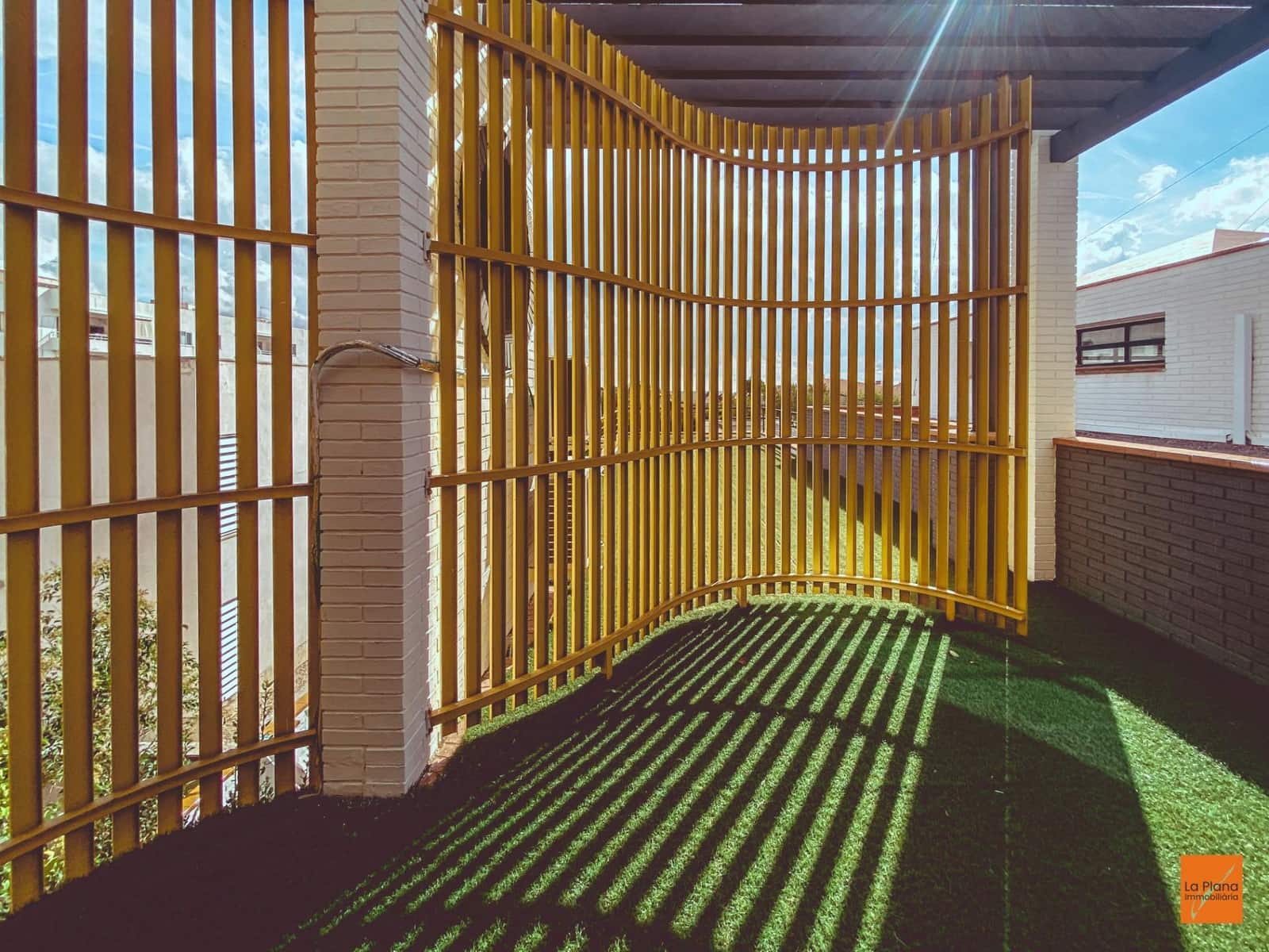 6 bedroom Villa for sale in La Senia with pool garage - € 389,000 (Ref: 8615183)