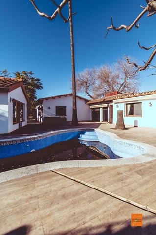 4 bedroom Villa for sale in Santa Bàrbara with pool - € 435,000 (Ref: 8786800)