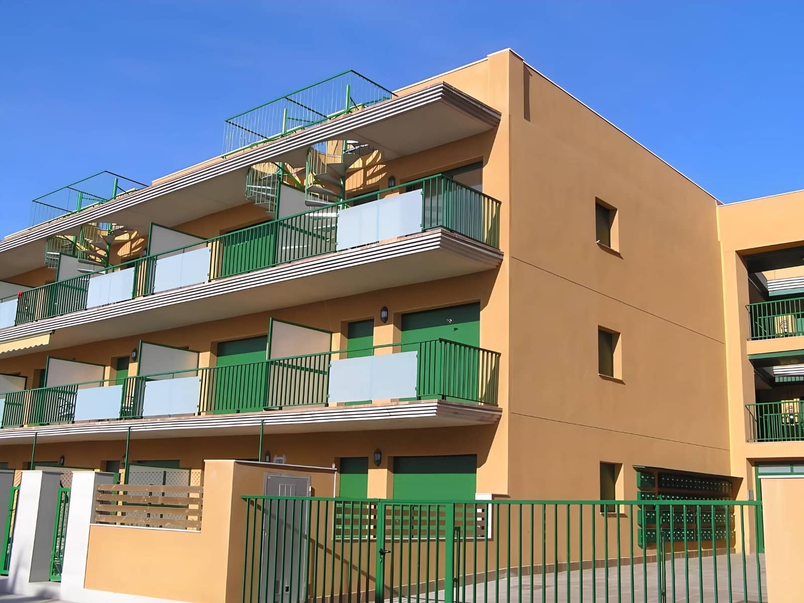 2 soveværelse Lejlighed til salg i Amposta med garage - € 125.000 (Ref: 8880061)