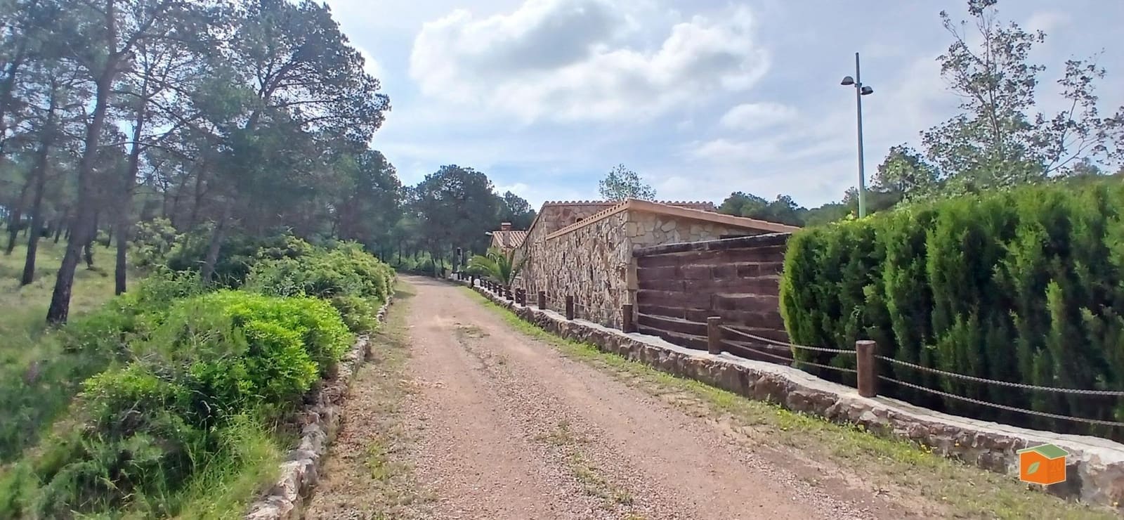 2 soveværelse Finca/Landehus til salg i El Perello med swimmingpool garage - € 245.000 (Ref: 9007304)