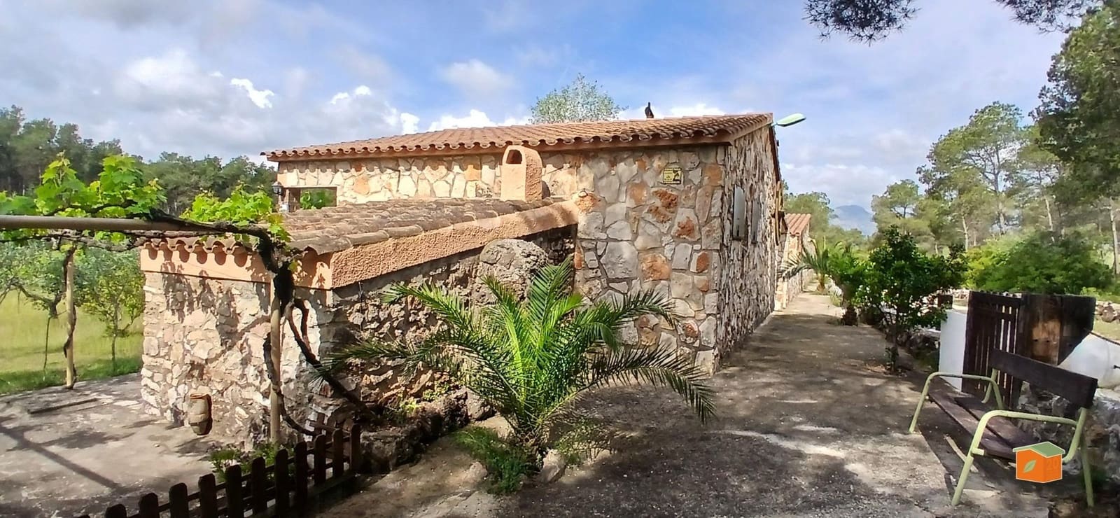 2 soveværelse Finca/Landehus til salg i El Perello med swimmingpool garage - € 245.000 (Ref: 9007304)