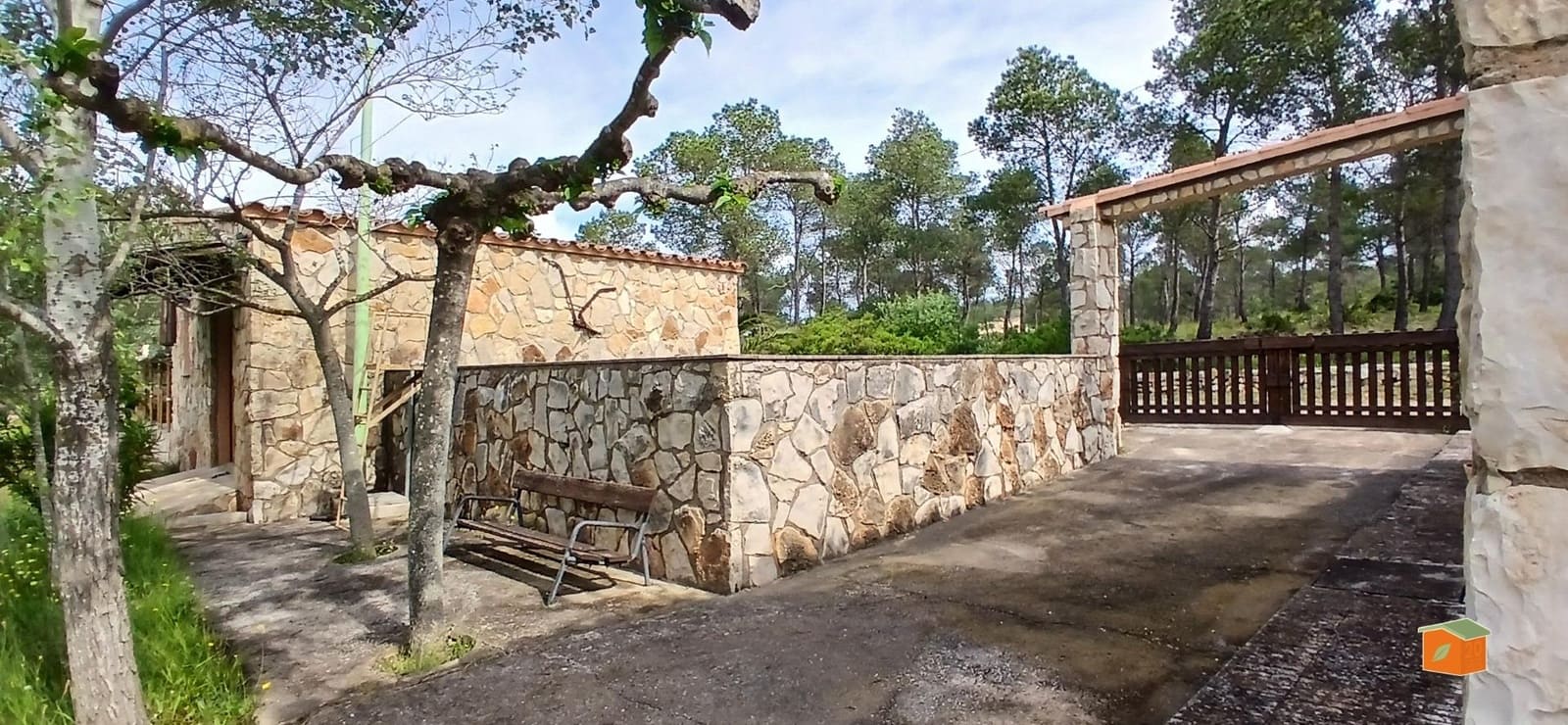 2 soveværelse Finca/Landehus til salg i El Perello med swimmingpool garage - € 245.000 (Ref: 9007304)