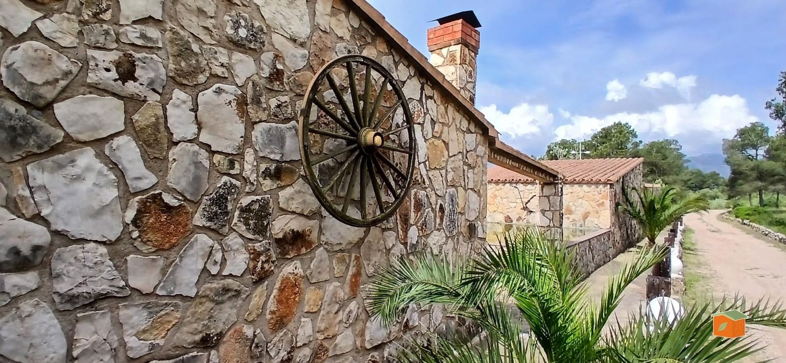 2 soveværelse Finca/Landehus til salg i El Perello med swimmingpool garage - € 245.000 (Ref: 9007304)