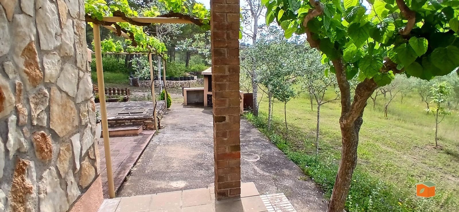 2 soveværelse Finca/Landehus til salg i El Perello med swimmingpool garage - € 245.000 (Ref: 9007304)