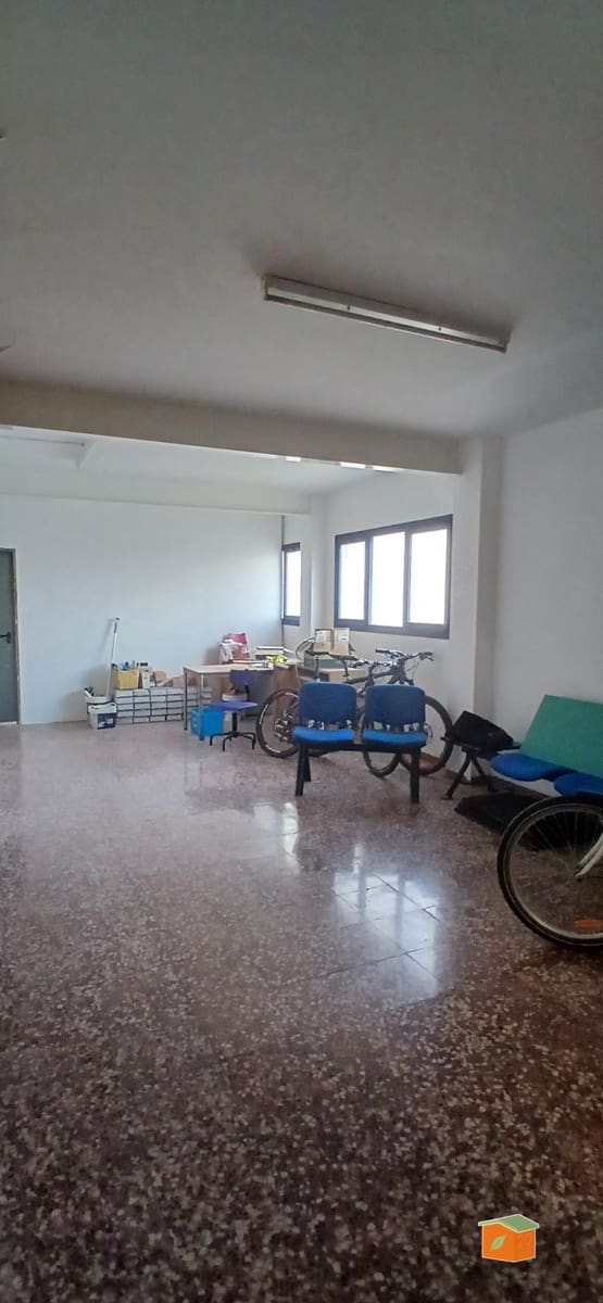 Erhverv til salg i El Raval de Crist - € 89.000 (Ref: 9014437)