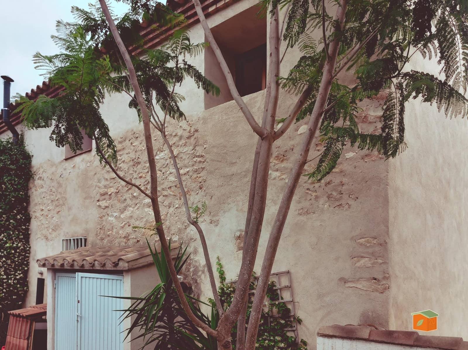 2 soveværelse Villa til salg i Bitem med swimmingpool - € 315.000 (Ref: 9036819)