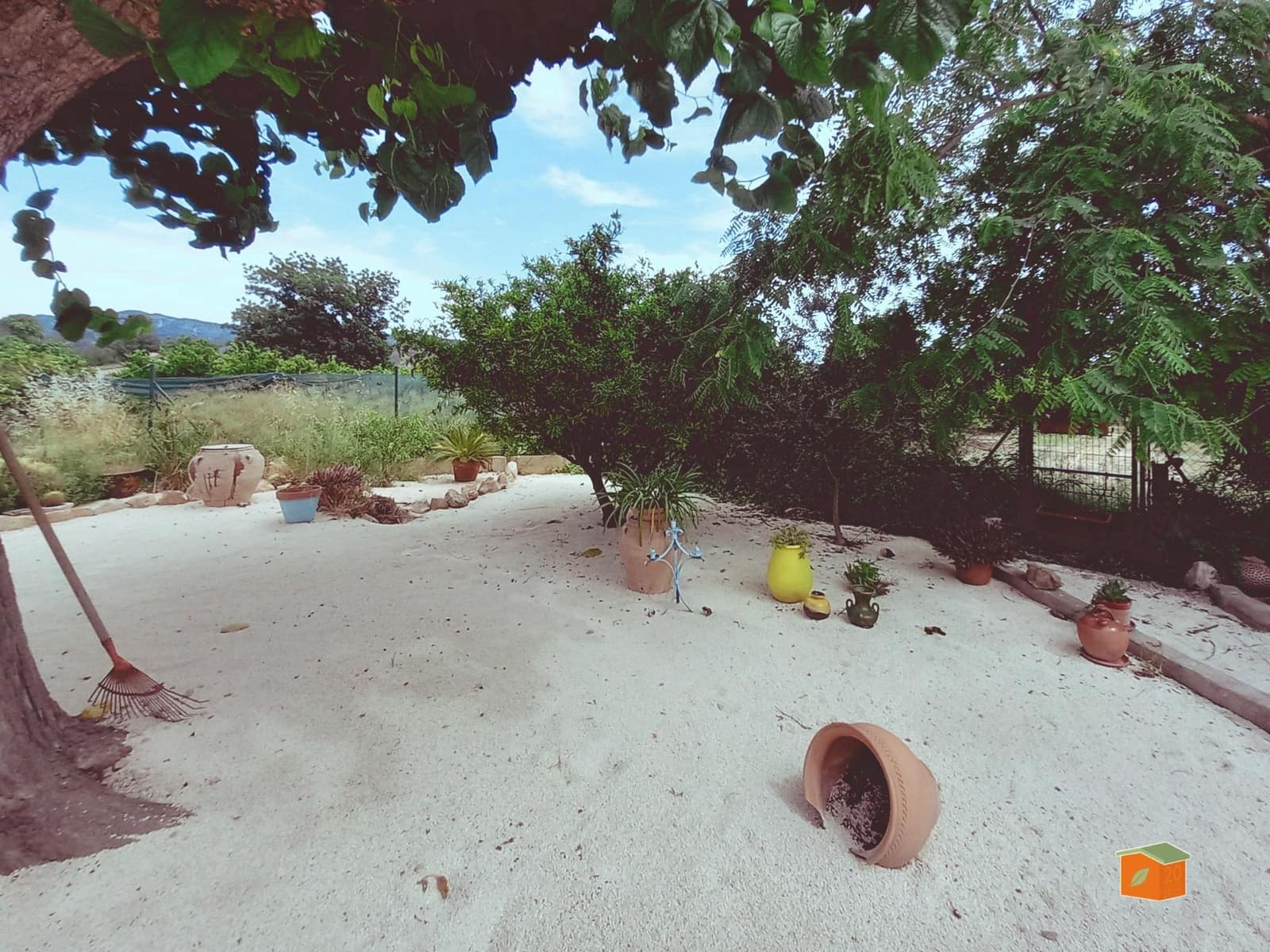 2 soveværelse Villa til salg i Bitem med swimmingpool - € 315.000 (Ref: 9036819)