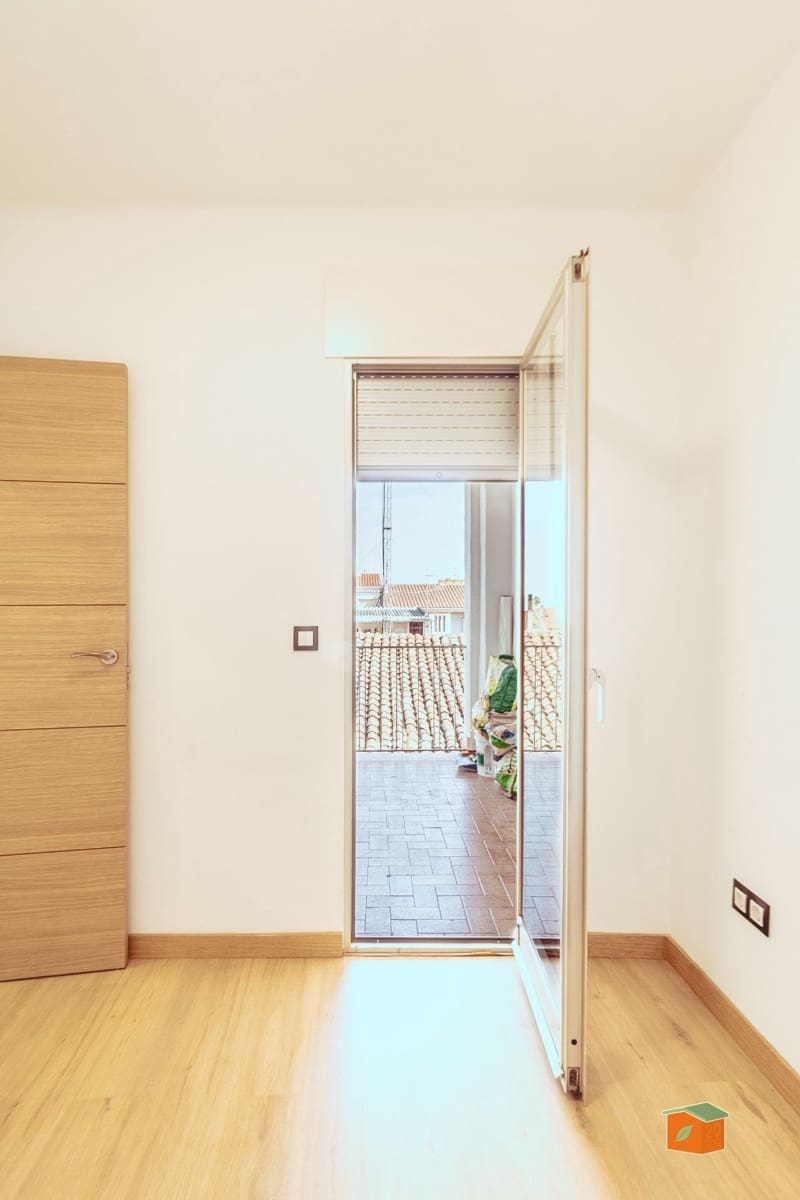 3 bedroom Apartment for sale in Santa Barbara - € 89,500 (Ref: 9183803)