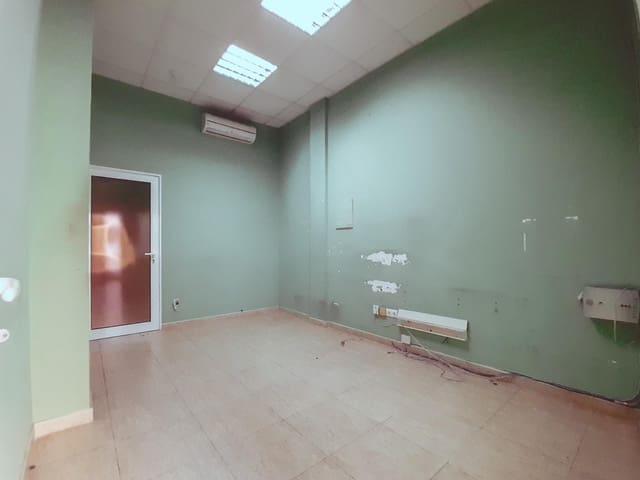 Commercial for sale in Roquetes - € 65,000 (Ref: 9272784)