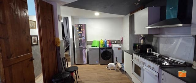 Casa de 6 habitaciones en Santa Bàrbara en venta - 87.000 € (Ref: 9341375)