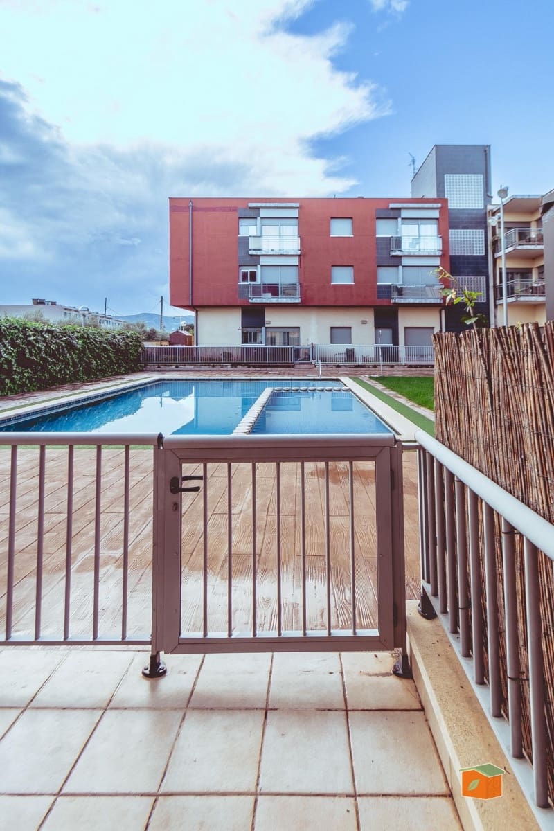 2 soveværelse Lejlighed til salg i Santa Barbara med swimmingpool - € 125.000 (Ref: 9374598)