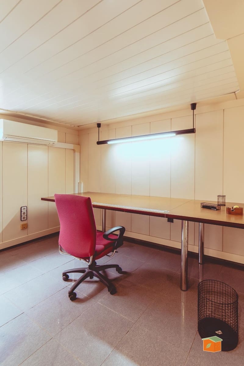 2 slaapkamer Kantoor te huur in Santa Barbara - € 450 (Ref: 9419923)