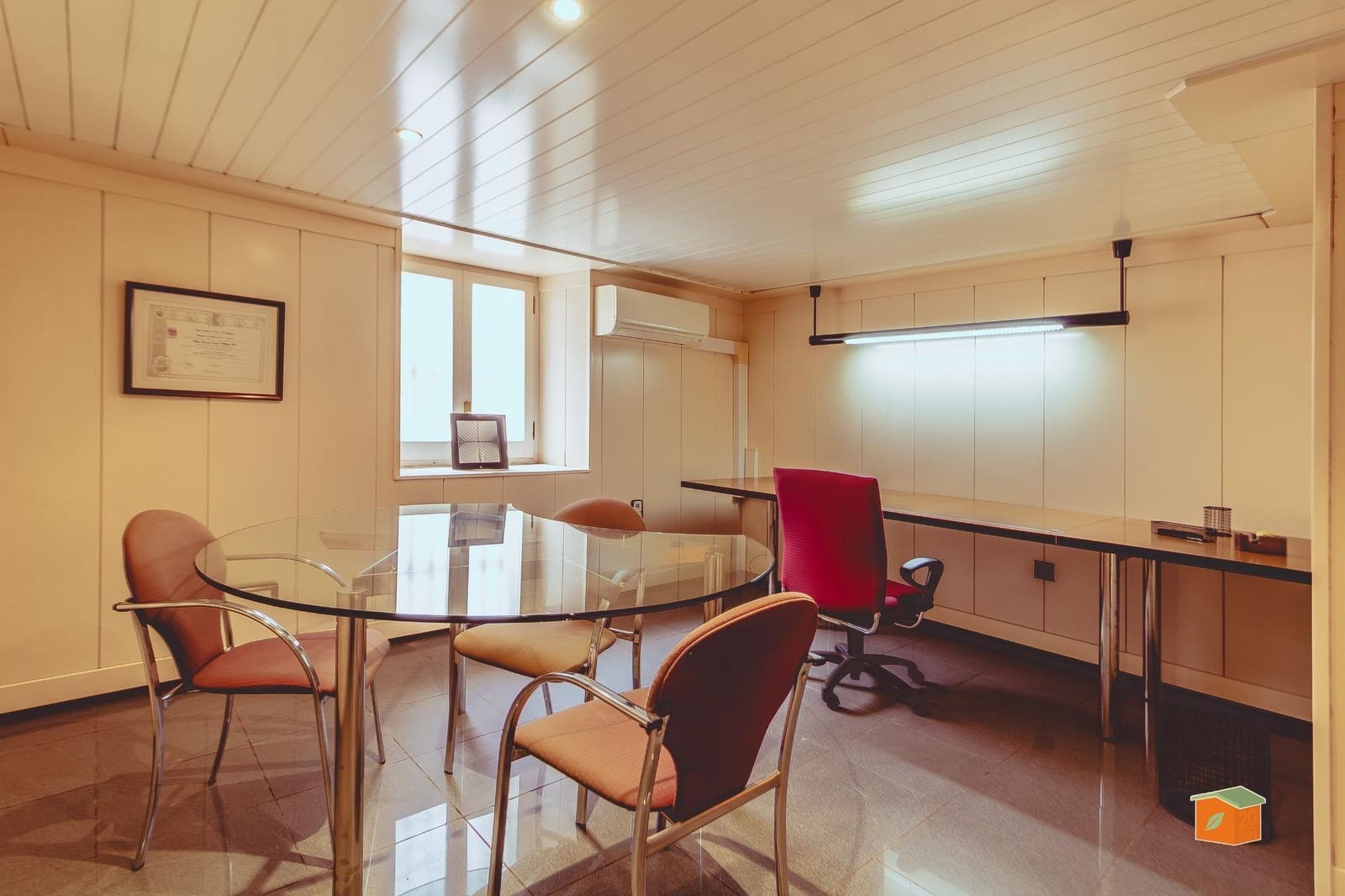 2 slaapkamer Kantoor te huur in Santa Barbara - € 450 (Ref: 9419923)