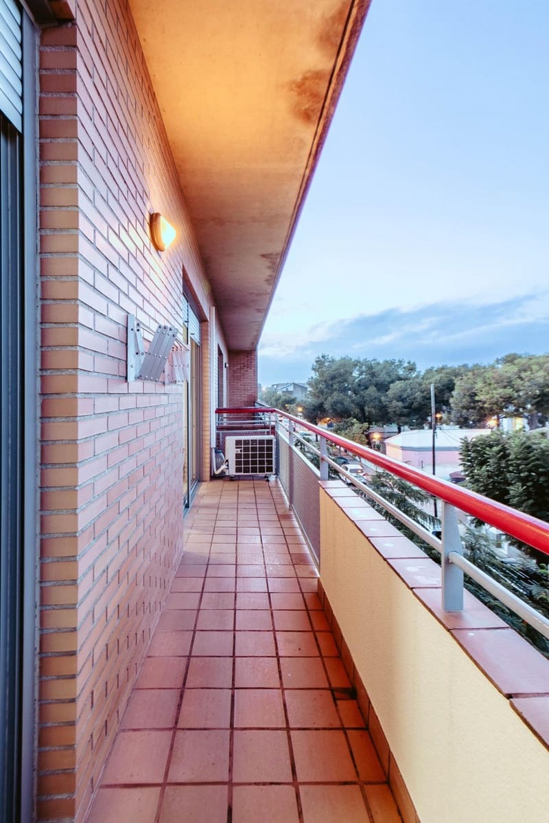 Appartement de 4 chambres à louer à Santa Barbara - 250 € (Ref: 9530828)